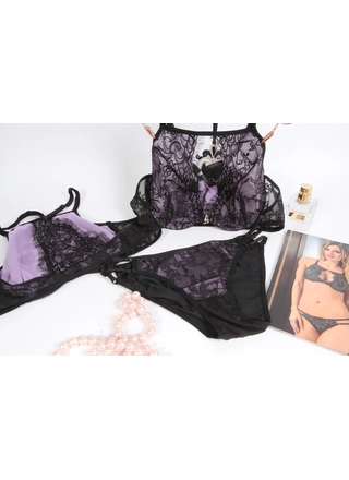 Фото VENUS V420 Комплект нижнего белья Топ VENUS (7256) – Кружевные, цвет <color>, цена 189.42<currency>